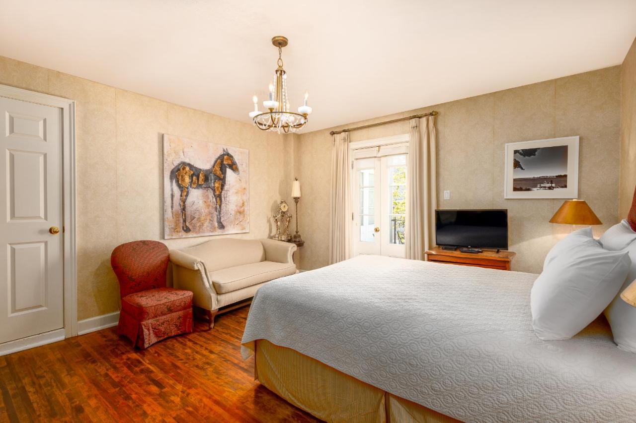 The Old Bank House Bed & Breakfast Inn