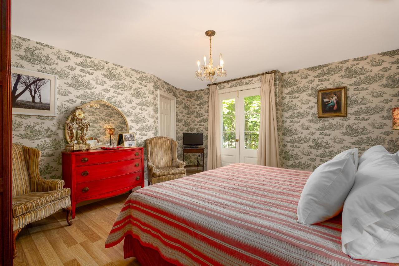 The Old Bank House Bed & Breakfast Inn