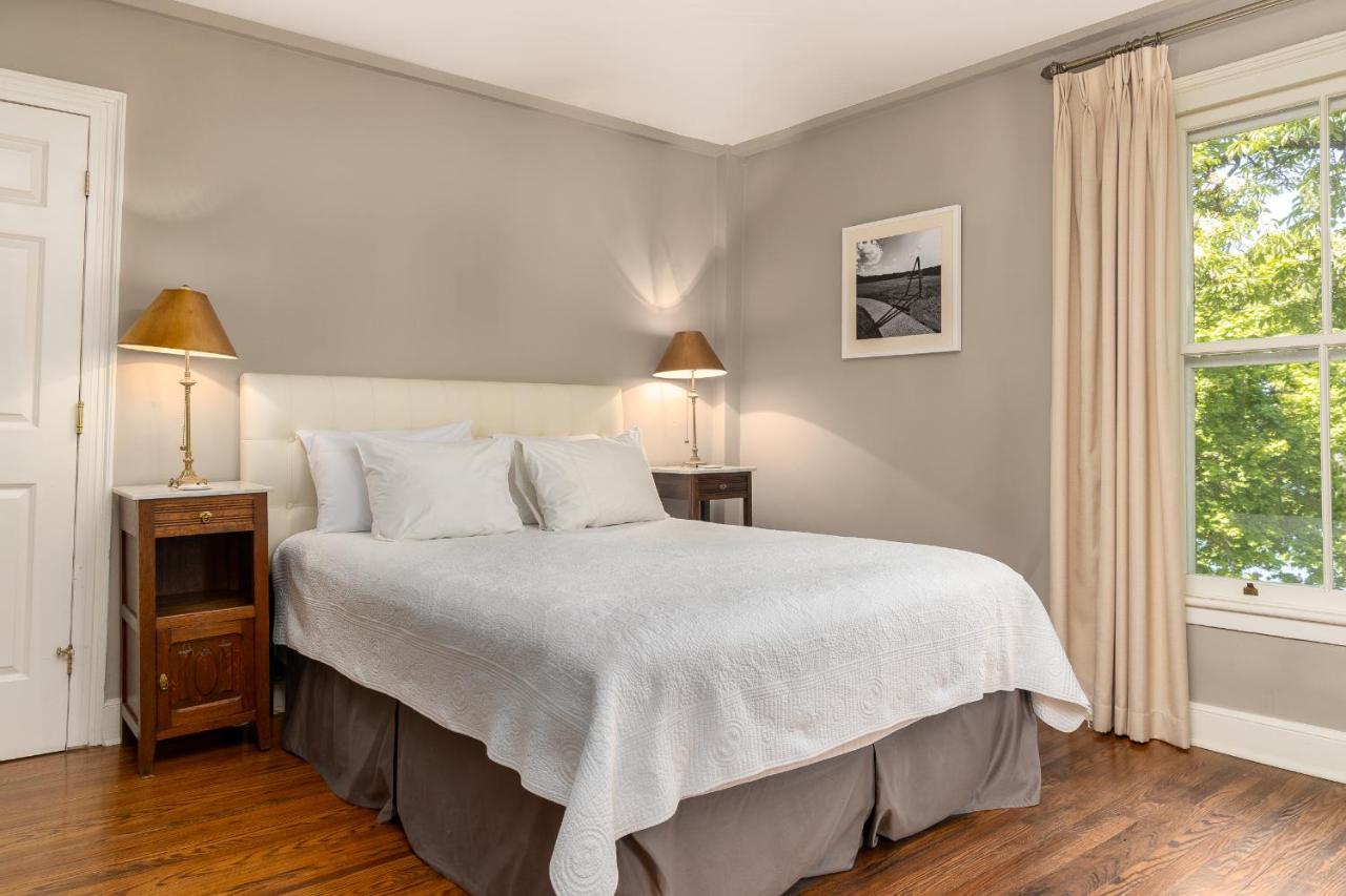 The Old Bank House Bed & Breakfast 3* Niagara-on-the-Lake