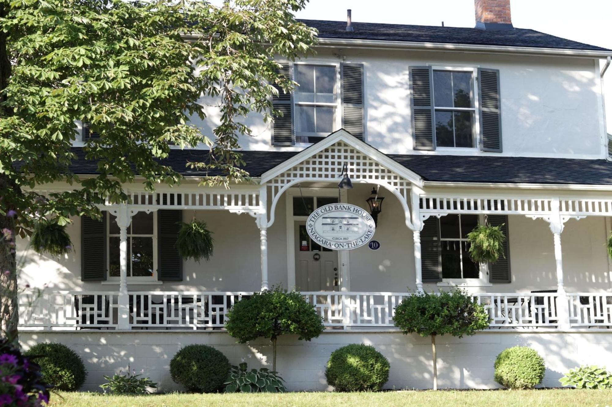 The Old Bank House Bed & Breakfast 3*