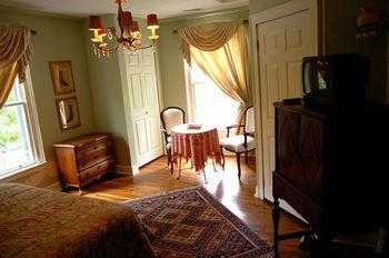 Inn The Old Bank House Bed & Breakfast Niagara-on-the-Lake