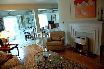The Old Bank House Bed & Breakfast Niagara-on-the-Lake